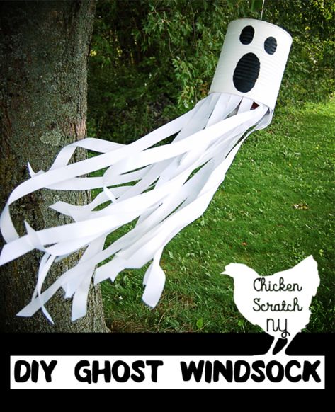 Ghost Windsock, Halloween Costumes For Big Kids, Dekorasi Halloween, Easy Diy Halloween Decorations, Ghost Diy, Recycle Bin, Halloween Arts And Crafts, Easy Halloween Decorations, Adornos Halloween