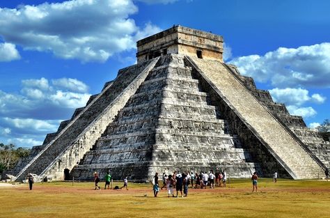 Photo Series: My Favorite Landmarks Around the World Ruins, Landmarks Of The World, Landmarks Around The World, Chichen Itza Mexico, American Mythology, America Trip, Aztec Ruins, Step Pyramid, Third World Countries