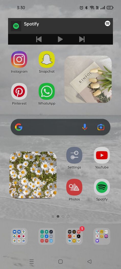 Asthetic Home Screen Layout Android Vivo, Android Homescreen Layout Ideas Tutorial, Realme Home Screen Ideas, Android App Layout, Android Setup Homescreen, Homescreen Setup Ideas, Google Pixel Homescreen, Aesthetic Phone Layout Android, Home Screen Layout Android