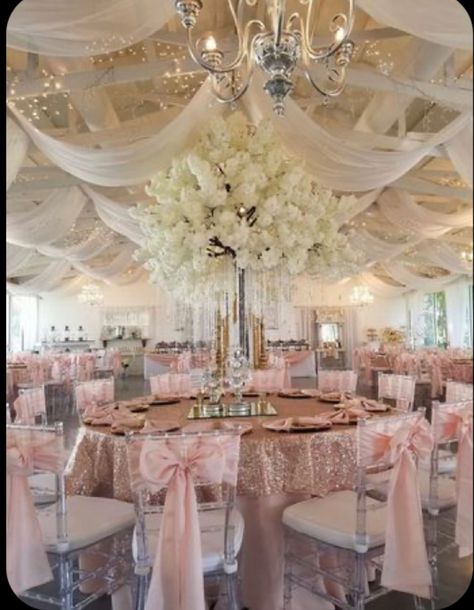 Debut Theme Ideas Rose Gold, Rose Pink Quinceanera Theme, Pink Blush Quinceanera Theme, Light Pink Venue Quince, Elegant 15 Decorations, Quince Decorations Champagne Pink, Rose Gold Pink Quinceanera Theme, Blush Theme Quinceanera, Beige Debut Theme