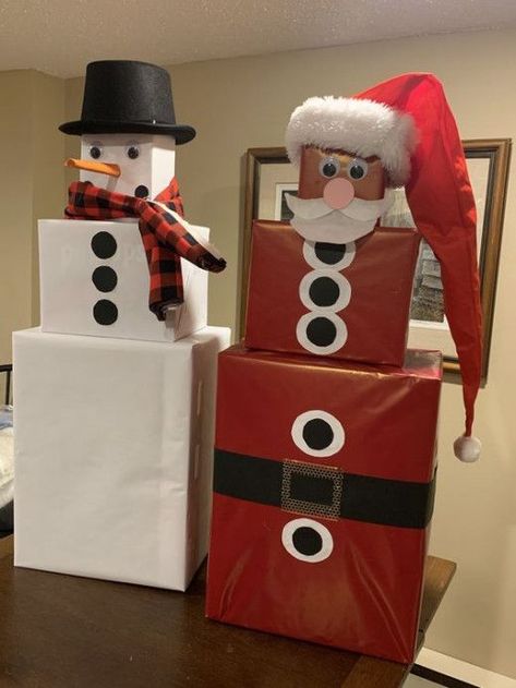 Gift Tower Ideas, Snowman Gift Tower, Diy Snowman Gifts, Home Ideas Decoration, Christmas Wrapping Diy, Diy Decorating Ideas, Tree Decoration Ideas, Gift Towers, Snowman Gifts