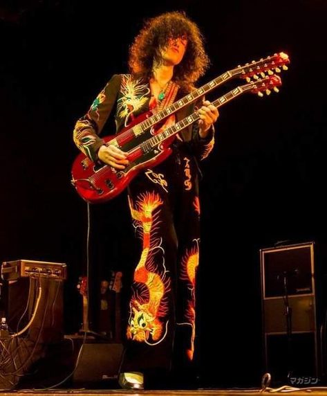 Jimmy Page 70s, Led Zeppelin Concert, Cello Bow, Rock History, The Yardbirds, Guitar Riffs, Greatest Rock Bands, Led Zep, Music Pics