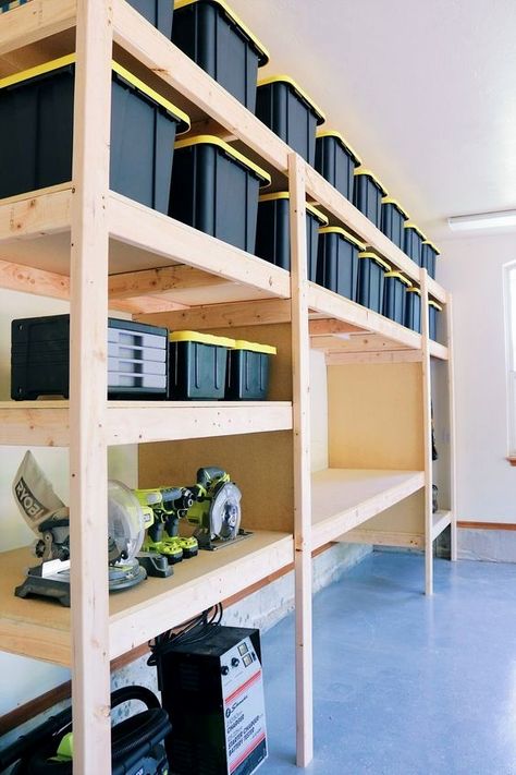 #organizer #storageideas #organizationhacks Rifacimento Garage, Garage Kasten, Officine In Garage, Garage Storage Inspiration, Garage Organization Tips, Diy Storage Shelves, Garage Shelves, Garage Storage Shelves, Ultimate Garage