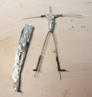 Hey All!Thanks for visiting my instructable! Today we are going to learn how to make a wire armature for adding clay on to. Lets begin! Armatures For Sculpting, Attachment Techniques, Armature Sculpture, Animated People, Wire Dolls, Pottery Tutorials, Tin Foil Art, Hero Outfit, Traditional Sculptures