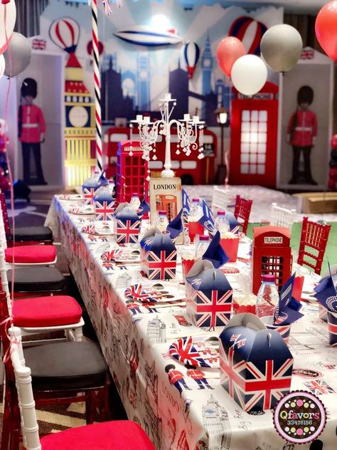 Loving the fun photo booth props at this London/England Birthday Party!! See more party ideas and share yours at CatchMyParty.com #catchmyparty #london #londontheme #londonbirthdayparty #travelbirthdayparty #londonthemetablesettings #londontablesettings #boybirthdayparty London Theme Parties, British Themed Parties, Paddington Bear Party, British Tea Party, England Party, Uk Parties, British Party, London Theme, London Party