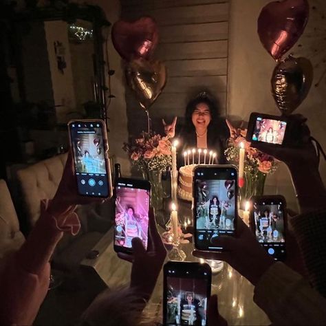 17 Doğum Günü, 17. Geburtstag, Sweet Sixteen Birthday Party Ideas, 17th Birthday Ideas, Cute Birthday Pictures, Cute Birthday Ideas, 18th Bday, Sixteenth Birthday, 사진 촬영 포즈