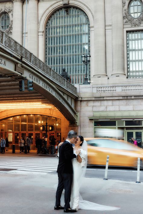 Grand Central Photoshoot, Grand Central Station Photoshoot, Pre Wedding Photoshoot Nyc, Grand Central Engagement Photos, New York Prenup Shoot, Pre Wedding Photoshoot New York, New York City Engagement, Editorial Engagement Photos Nyc, Engagement Photos Nyc