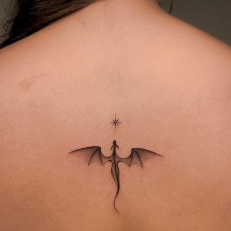 Tattoo Ideas Female Back Spine Dragon, Tattoo Ideas Female Back Spine, Dragon Tattoo Simple, Tattoo Ideas Female Back, Cute Dragon Tattoo, Tattoo Artist Tattoo, Small Dragon Tattoos, Bookish Tattoos, Dragon Tattoo For Women