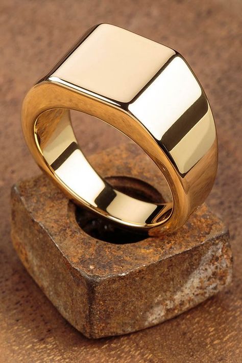 I need this gold ring: Luxury Things, Mens Ring Designs, Ring Man, Mens Rings Fashion, Mens Gold Jewelry, Lamborghini Cars, Mens Gold Rings, Gold Rings Fashion, Men Ring