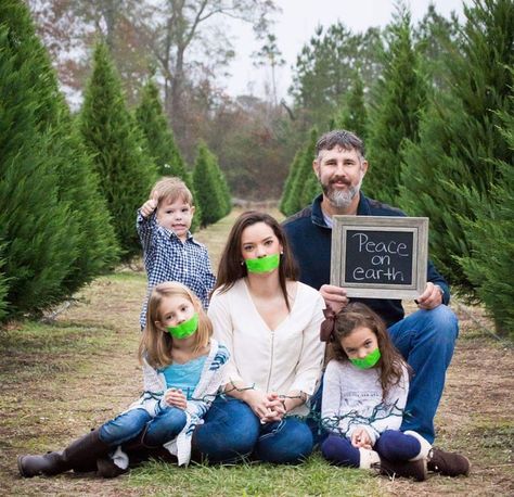 28 Awesome Pics To Make Your Day - Funny Gallery Awkward Family Christmas, Funny Family Photos, Family Christmas Pictures, Family Christmas Cards, Christmas Family Photos, Funny Family, Funny Christmas Cards, Family Humor, Memes Humor