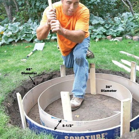 How to Build a DIY Fire Pit — The Family Handyman Building A Fire Pit, Building A Fire, In Ground Fire Pit, Diy Fire Pit Ideas, Fire Pit Wall, How To Build A Fire Pit, Easy Fire Pit, Fire Pit Materials, Brick Fire Pit