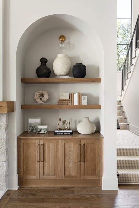 Niche Shelf Design, Hallway Nook Ideas Built Ins, Small Niche Ideas, Rounded Built Ins, Arch Built In Shelves Fireplace, Living Room Niche, Tv Niche, Built In Around Fireplace, Organic Modern Living Room