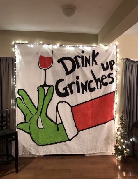 Grinch Bachelorette Party, 21st Birthday Christmas Theme, Christmas Frat Party, Christmas 21st Birthday Party, Funny Christmas Party Ideas, Drink Up Grinches Party, Grinchmas Party Decorations, Christmas Party College, College Christmas Decorations