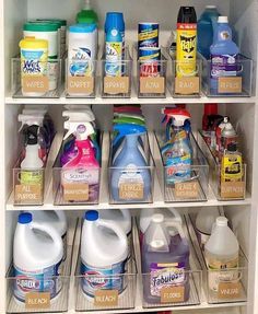 Linen Closet Organization Ideas, Closet Organization Solutions, Desain Pantry, Cleaning Supplies Organization, Kabinet Dapur, Closet Organization Ideas, House Organisation, Linen Closet Organization, Kitchen Organization Pantry