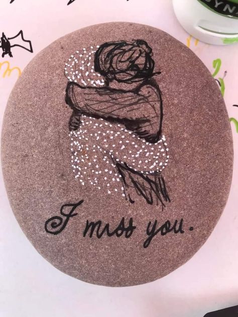 In Memory Of Painting Ideas, Rip Rock Painting Ideas, In Loving Memory Painted Rocks, Memorial Painting Ideas Canvases, Painted Rock Memorial, Memorial Paintings For Loved Ones, Memorial Rock Painting Ideas, Memorial Stones Diy, Love Rock Painting