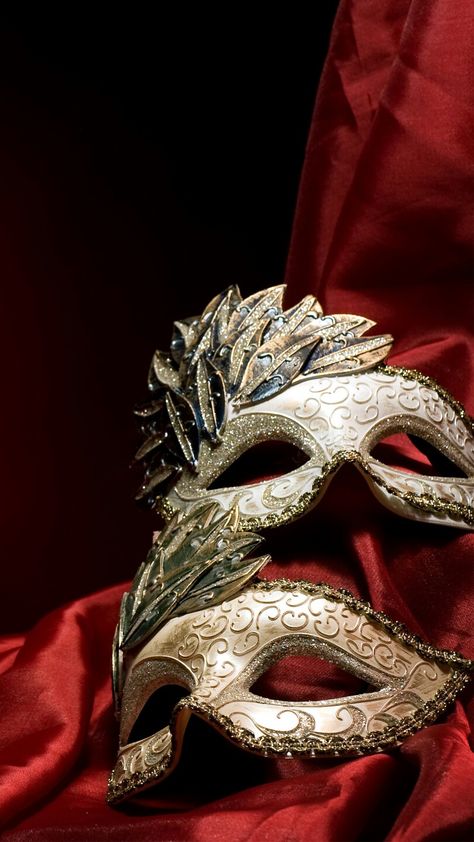 Masquerade Mask Aesthetic, Masquerade Aesthetic, Red Masquerade Mask, Mascarade Ball, Red Wallpapers, Masquerade Ball Party, Opera Mask, Masquerade Theme, Venice Mask