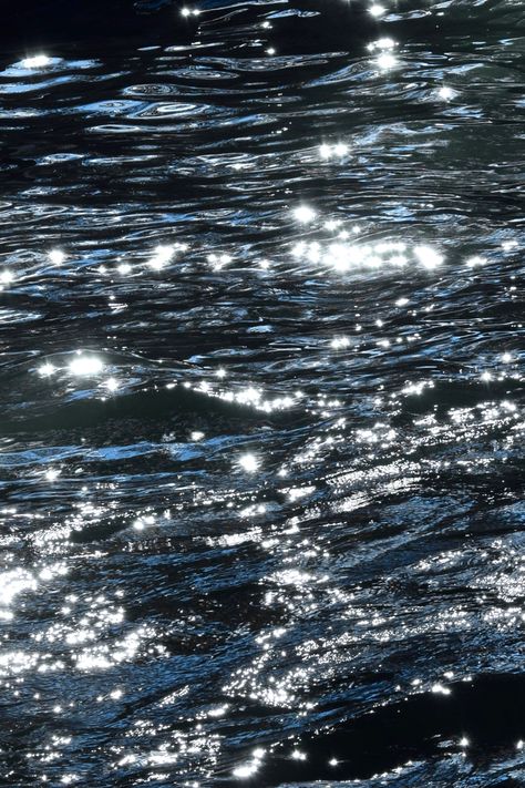 #water #glisten #ocean Photography, Water, Nature, Glistening Water Aesthetic, Sparkly Water, Glistening Water, Water Aesthetic, Ocean Water, Sparkle