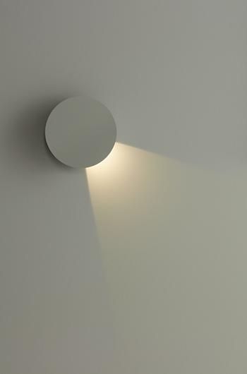 Vibia | Dots Wall Lamp Exterior Wall Lights, Bedside Wall Lights, House Facade, Wall Lamp Design, Minimal Lighting, Wall Lights Bedroom, Lighting Concepts, Exterior Wall Light, Wall Lamps Bedroom