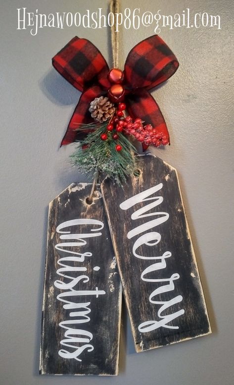 Diy Christmas Gift Tags Wood, Large Tags Ideas, Door Tags Wooden Diy Christmas, Wood Tag Door Hanger, Gift Tag Door Hangers, Wooden Door Tags Diy, Diy Wood Tags, Wooden Christmas Tags Diy, Wood Gift Tags Christmas