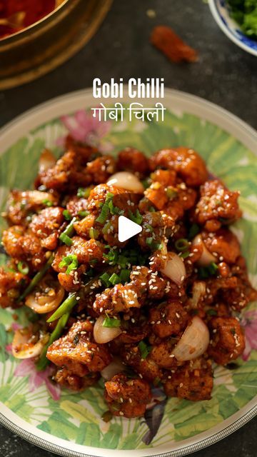 Gobi Fry Recipe, Gobi Chilli, Cauliflower Recipes Indian, Indo Chinese Food, Chilli Gobi, Gobi Fry, Chinese Starters, Gobi Recipe, Veg Appetizers