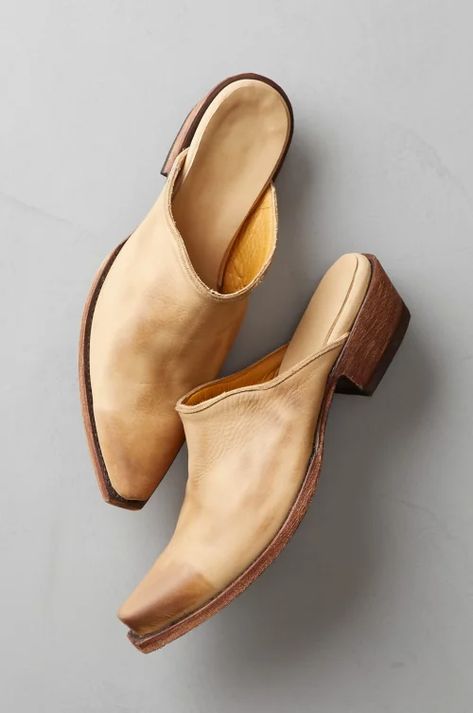 Western Mules Shoes, Modern Heels, Western Mules, How To Wear Ankle Boots, Stylish Heels, Mule Shoes, Women's Slip On Shoes, Womens Mules, Leather Mules