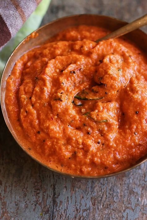 Tomato Chutney For Idli, South Indian Tomato Chutney, Onion Tomato Chutney Recipe, South Indian Chutney Recipes, Apple Chutney Recipe, Idli Chutney, Bread Cutlet, Spicy Tomato Chutney, Dosa Chutney