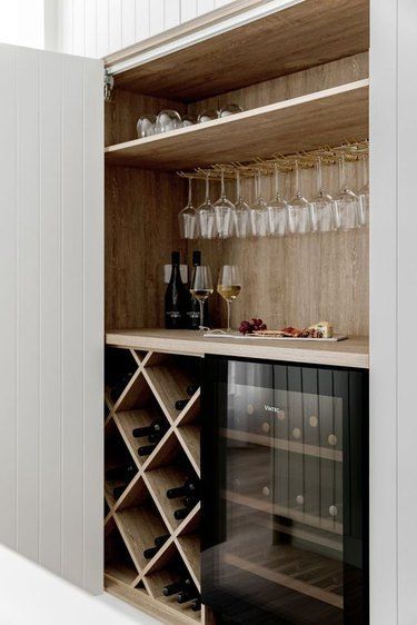 Wine In Kitchen Ideas, Kitchen With Wine Bar, Wine Pantry Ideas, Bar Pantry Design, Bar In Butlers Pantry, Bar And Kitchen Design, Kitchen Wine Bar Ideas, Wine Bar In Kitchen, Bar Home Ideas