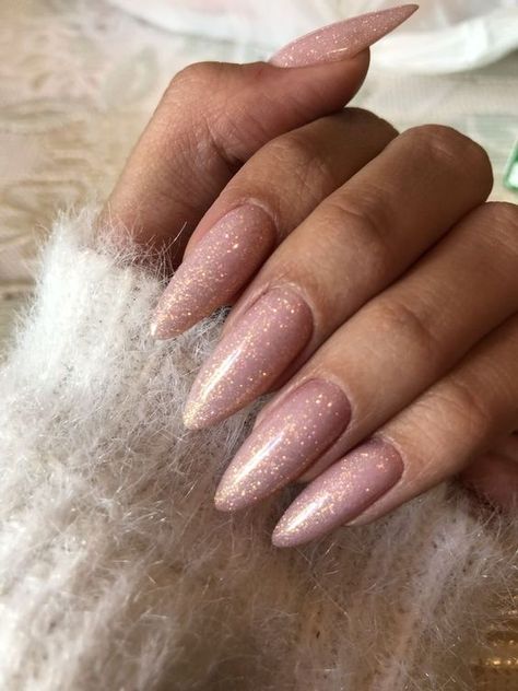 7 classic winter nail colors to try today! #nail #nailcolors #nailtrends Aesthetic Nail Art Designs, 2023 Nails Ideas, Nails Ideas 2023, Sparkly Nail Designs, Aesthetic Nail Art, Winter Nail Colors, Aesthetic Nail, Nail Designs Ideas, 2023 Nails