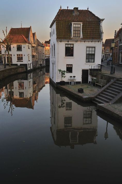 Oudewater, Utrecht, Netherlands, 2008, photograph by Hans Heintz. Netherlands Honeymoon, Building Photography Architecture, Netherlands Pictures, Netherlands Photography, Holland House, Canal House, Netherlands Travel, Amsterdam Netherlands, Utrecht