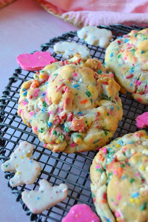 Animal Cookie Cookies, Thick Chunky Cookies, Nyc Style Cookie Recipe, Chunky Nyc Cookies, Best Cookie Flavors, Mega Cookie Recipes, Circus Animal Cookies Recipes, Double Decker Cookies, Huge Cookie Recipe