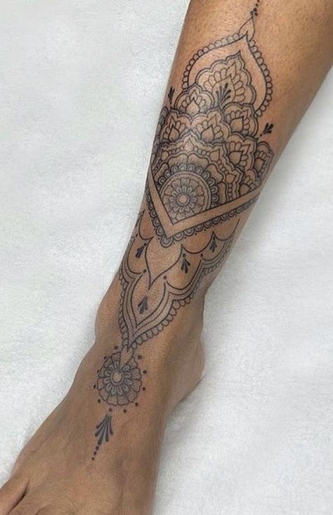 Tattoos For Black Skin Women, Women Foot Tattoos, Tattoos For Women Thigh, Mandala Foot Tattoo, Mandala Tattoo Leg, Tattoo Bein Frau, Bum Tattoo Women, Ankle Foot Tattoo, Mandela Tattoo