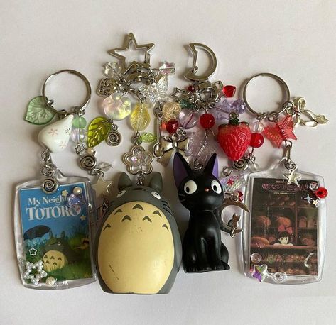 Studio Ghibli Pictures, Ghibli Pictures, Cute Keychain, Cute Little Things, Cute Charms, Miyazaki, Jewelry Inspo, Phone Charm, Key Chains