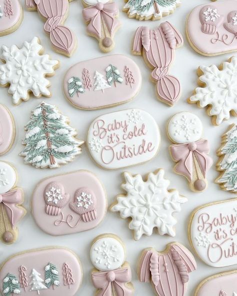 Leah Durso on Instagram: "Baby it’s cold outside ❄️💕" January Baby Shower Themes, December Baby Shower Ideas, January Baby Shower, February Baby Showers, Vintage Oven, Winter Baby Shower Themes, Girl Shower Themes, Snowflake Baby Shower, Winter Wonderland Baby Shower