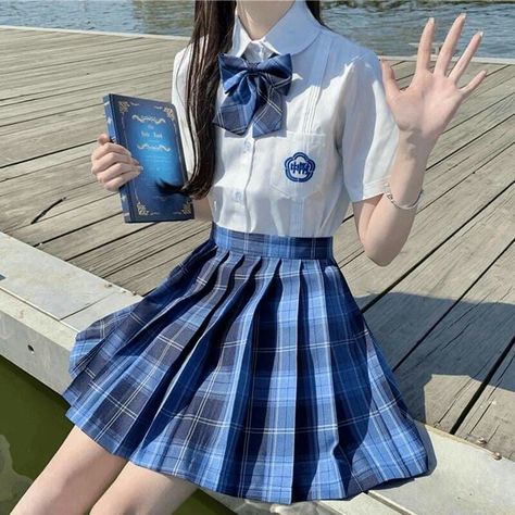 Blue Uniform Aesthetic, Blue School Uniform Aesthetic, School Aesthetic Uniform, Pallazo Outfits, Outfits Pleated Skirt, Aesthetic Uniform, Blue School Uniform, Red Uniform, Blue Plaid Skirt