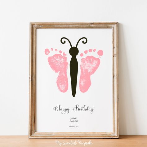 Footprint Craft, Baby Art Projects, Footprint Crafts, Baby Footprint, Baby Handprint, Budget Crafts, Diy Bebe, Birthday Keepsakes, Birthday Gifts For Grandma