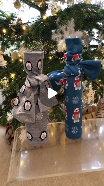 Julie Player on Instagram: "Looking for last minute gift ideas? You can’t go wrong with a pair of Christmas socks and a bottle of something fizzy! These fun socks are from a pack of 3 from @sockshopuk and you can use them instead of wrapping paper, saving time and money. Less paper is good for the environment too, and the socks are made from bamboo. 🐼🎋 
#gifted #giftideasforhim #giftideasforher #giftideasforfriends #christmasgifts #christmascrafts #christmassocks #feelgoodfromthefeetup" Last Minute Gift Ideas, Fun Socks, Saving Time, Christmas Party Decorations, Christmas Socks, Cool Socks, Last Minute Gifts, Last Minute, Wrapping Paper