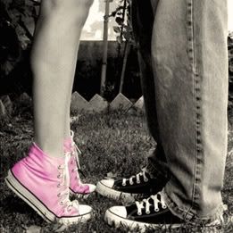 Emo Shoes, 2 Lovers, Pink Chucks, Emo Couples, Emo Love, Black And White Couples, Me And Bae, Scene Emo, Imaginary Friend