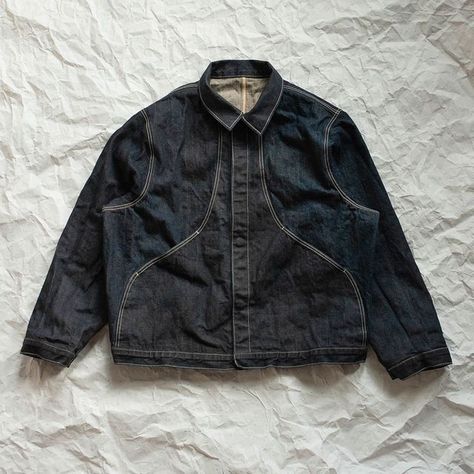 Henry's on Instagram: "The Swoop jacket 14oz Japanese selvedge denim Washed + dried Available on wearhenrys.com at noon EST" Japanese Denim Fashion, Selvedge Denim Jacket, Jeans Jacket Outfit Men, Men’s Jackets, Lily Larkin, Jacket Fits Men, Japanese Fits, Japanese Denim Jacket, Teal Van Doren