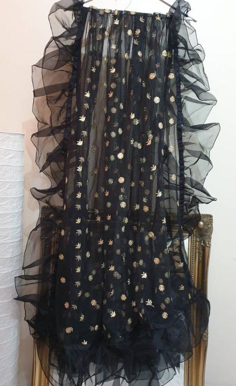 Organza Frill Dupatta Designs, Black Dupatta Designs Ideas, Pakistani Dupatta Designs, Net Dupatta Designs Ideas, Frill Dupatta Designs, Latest Dupatta Designs, Net Dupatta Designs, Salwar Fashion, Frill Dupatta