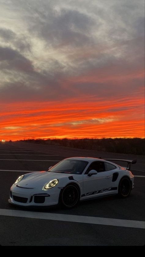 Porsche Gt, Sports Car Wallpaper, Cool Car Pictures, Porsche Gt3, Porsche Cars, Pretty Cars, Expensive Cars, Drift Cars, My Dream Car