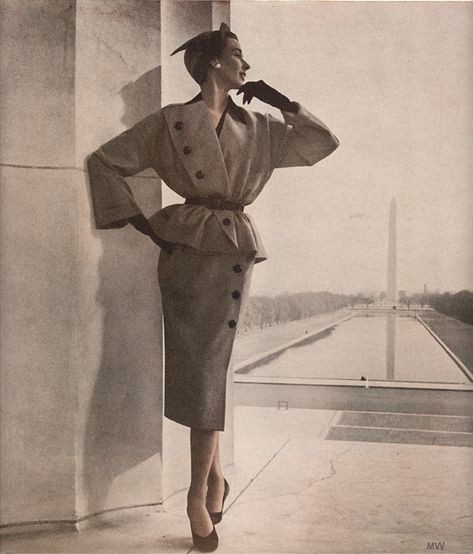 Dorian Leigh, Fashion 1950, Jacques Fath, 1950 Fashion, Fifties Fashion, Look Retro, Fashion 1950s, Vintage Fashion Photography, Vintage Suits