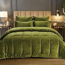 King Size Bed Sets Furniture, Maximalist Interior Bedroom, Green Velvet Bedding, Green Velvet Bedroom, Glam Chic Bedroom, Chartreuse Bedroom, Amazon Bedroom Finds, Bedding Comforter Sets, Green Bed