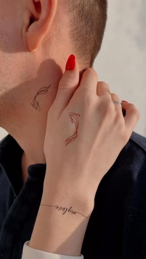 Simple Couples Tattoos, Tattoo Ideas Inspiration, Partner Tattoos, Husband Tattoo, Thumb Tattoos, Couples Tattoo, Tattoos Cute, Cute Matching Tattoos, Couple Matching Tattoo