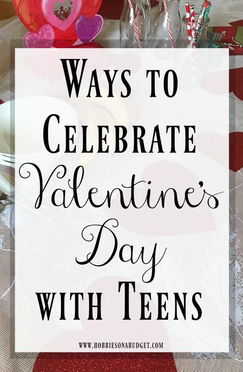 Valentines Day Boxes, Traditional Valentines, Cartoon Cards, Family Valentines Day, Trending Christmas Gifts, Hobby Ideas, Valentine Day Boxes, Valentine Activities, Activities For Teens