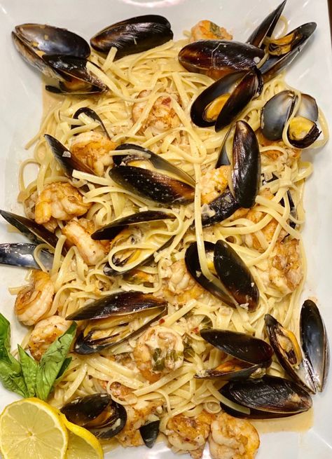 Shrimp and Mussels Pasta Recipe Mussels And Shrimp Pasta, Mussels With Pasta Recipe, Pasta With Mussels And Shrimp, Mussel And Shrimp Recipes, Prawn And Mussel Pasta, Linguine With Mussels, Seafood Pasta With Mussels, Shrimp And Mussels Recipe Garlic Butter, Mussel And Shrimp Pasta