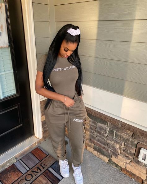 Plt Track Suit, Sweat Pants And Body Suit Outfit, Track Suit Black Woman, Plt Bodysuit And Joggers Outfit, Plt Sweatsuit Outfit, Plt Joggers Outfit, Pretty Little Things Outfits Set, Track Suit Outfits Women, Tracksuit Baddie