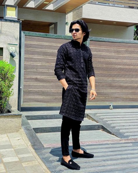 Wedding Dress For Man, Kurta Pajama Wedding, Dress For Man, Pajama Wedding, Kurta Designs Men's, Latest Kurta Designs, Lucknowi Kurta, Trendy Lifestyle, Boys Kurta Design