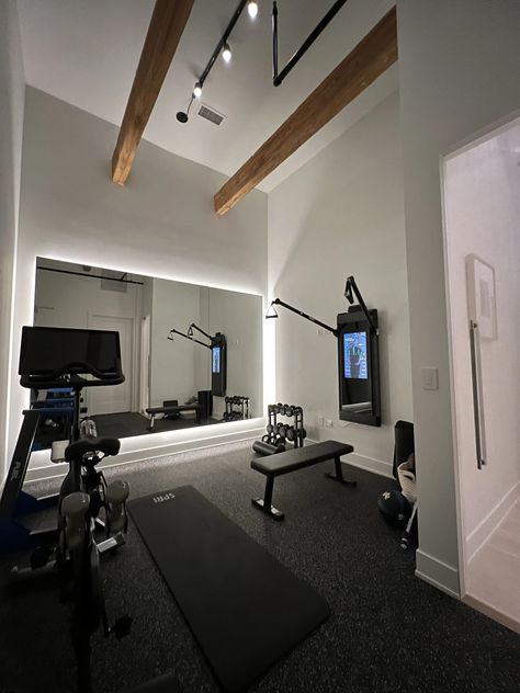 Home Gym Ideas, Gym Ideas, Empty Room, Exercise Equipment, Ideas Home, Home Gym, Gym, Living Room, Bedroom