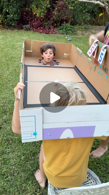 Diy Skee Ball Game, Diy Ski Ball Game, Dude Perfect Party Games, Home Made Carnival Games, Cardboard Box Games, Carnival Diy Games, Cardboard Arcade Games Diy, Whats In The Box Game, Diy Board Games For School Projects