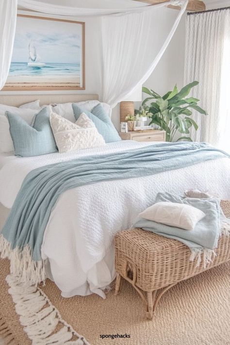 Bedroom Ideas Beachy, Beach Vibe Bedroom, Beach Aesthetic Bedroom, Beachy Bedrooms, Bedroom And Dressing Room, Lake Bedroom, Coastal Cottage Bedroom, Coastal Bedroom Decor, Costal Bedroom